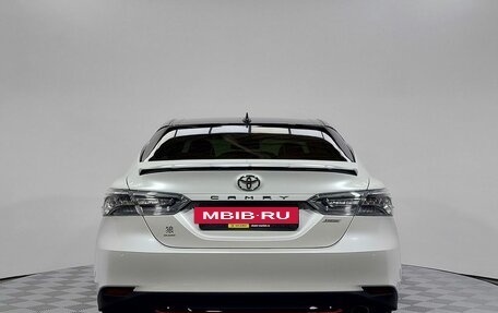 Toyota Camry, 2020 год, 2 750 000 рублей, 6 фотография