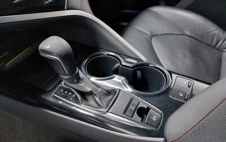 Toyota Camry, 2020 год, 2 750 000 рублей, 14 фотография