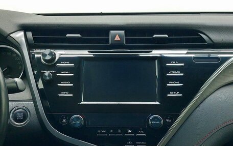 Toyota Camry, 2020 год, 2 750 000 рублей, 13 фотография