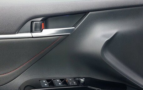 Toyota Camry, 2020 год, 2 750 000 рублей, 17 фотография