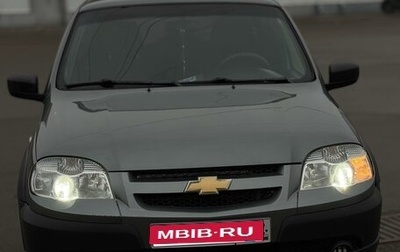 Chevrolet Niva I рестайлинг, 2017 год, 715 000 рублей, 1 фотография