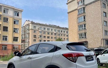 Honda Vezel, 2020 год, 1 600 000 рублей, 2 фотография