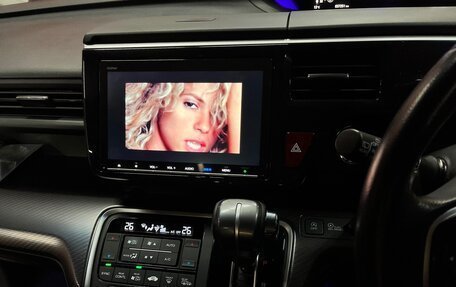 Honda Stepwgn IV, 2021 год, 2 490 000 рублей, 9 фотография