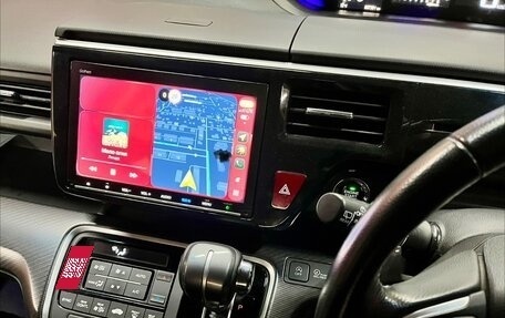 Honda Stepwgn IV, 2021 год, 2 490 000 рублей, 8 фотография