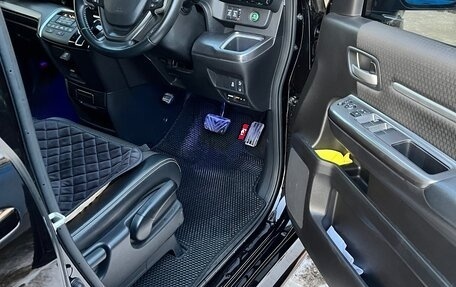 Honda Stepwgn IV, 2021 год, 2 490 000 рублей, 7 фотография