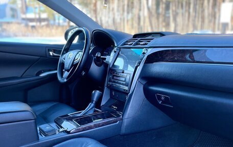 Toyota Camry, 2017 год, 2 130 000 рублей, 7 фотография