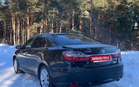 Toyota Camry, 2017 год, 2 130 000 рублей, 4 фотография