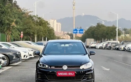 Volkswagen Golf VII, 2019 год, 1 230 530 рублей, 2 фотография