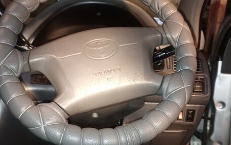 Toyota Ipsum II, 2000 год, 580 000 рублей, 10 фотография