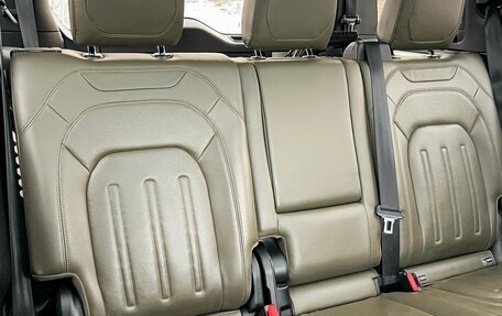 Land Rover Defender II, 2020 год, 7 000 000 рублей, 8 фотография