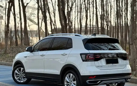 Volkswagen T-Cross I, 2022 год, 1 300 000 рублей, 7 фотография