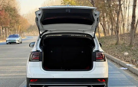 Volkswagen T-Cross I, 2022 год, 1 300 000 рублей, 9 фотография