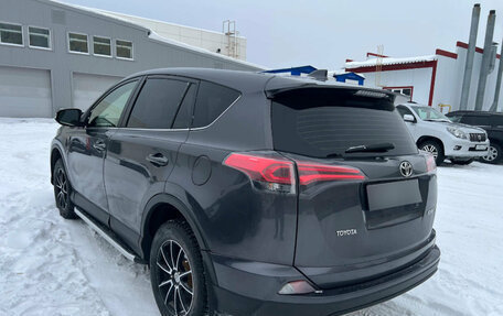 Toyota RAV4, 2015 год, 1 749 000 рублей, 2 фотография