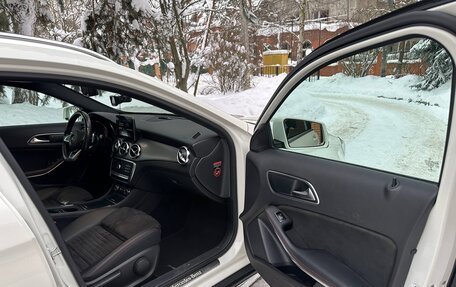 Mercedes-Benz GLA, 2017 год, 2 450 000 рублей, 13 фотография