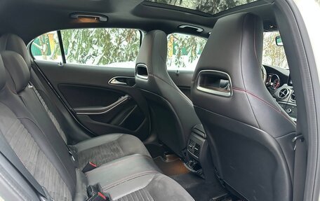 Mercedes-Benz GLA, 2017 год, 2 450 000 рублей, 18 фотография