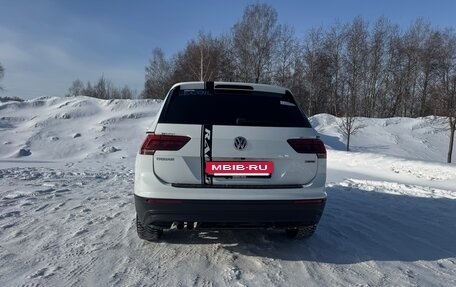 Volkswagen Tiguan II, 2019 год, 2 600 000 рублей, 5 фотография