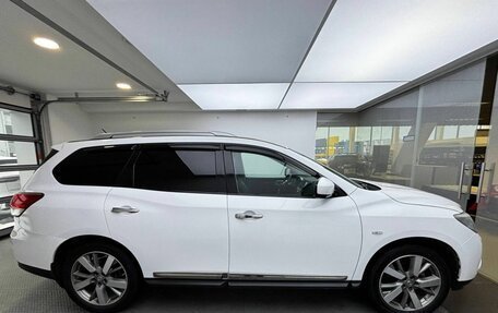 Nissan Pathfinder, 2016 год, 1 699 000 рублей, 5 фотография