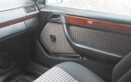 Mercedes-Benz E-Класс, 1993 год, 180 000 рублей, 6 фотография