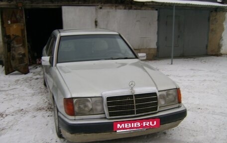 Mercedes-Benz E-Класс, 1993 год, 180 000 рублей, 4 фотография