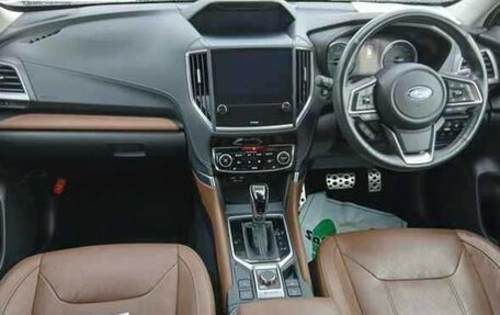 Subaru Forester, 2021 год, 2 280 000 рублей, 5 фотография