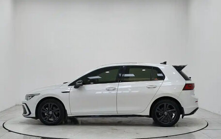 Volkswagen Golf VIII, 2022 год, 1 400 000 рублей, 4 фотография