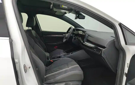 Volkswagen Golf VIII, 2022 год, 1 400 000 рублей, 12 фотография