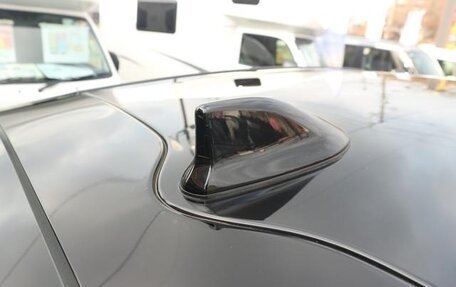 Toyota Prius IV XW50, 2022 год, 1 850 000 рублей, 21 фотография