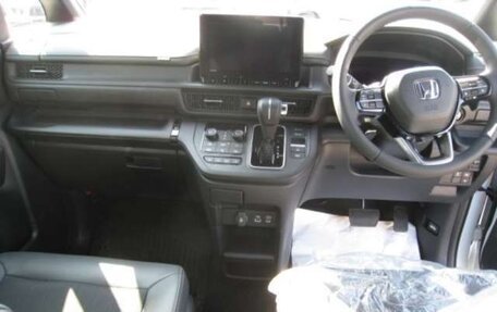 Honda Stepwgn, 2026 год, 3 450 000 рублей, 14 фотография