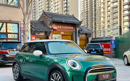 MINI Hatch, 2021 год, 1 800 000 рублей, 3 фотография