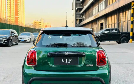 MINI Hatch, 2021 год, 1 800 000 рублей, 5 фотография