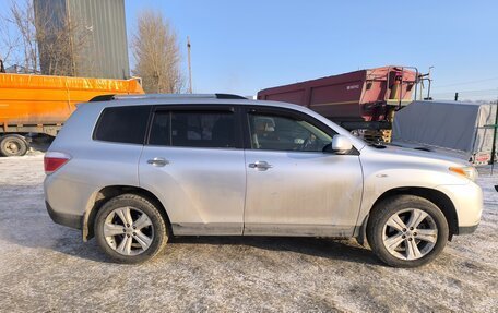 Toyota Highlander III, 2012 год, 2 200 000 рублей, 4 фотография