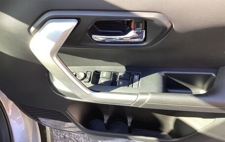 Toyota Raize I, 2026 год, 2 000 000 рублей, 17 фотография