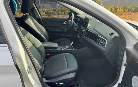 BMW 1 серия, 2023 год, 1 750 000 рублей, 14 фотография