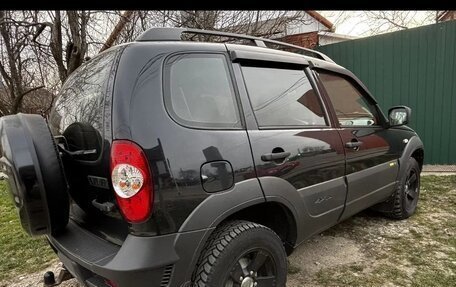 Chevrolet Niva I рестайлинг, 2016 год, 950 000 рублей, 4 фотография