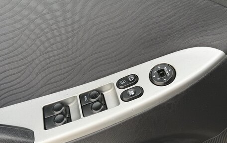 Hyundai Solaris II рестайлинг, 2012 год, 610 000 рублей, 29 фотография