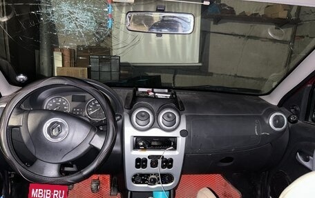 Renault Sandero I, 2011 год, 330 000 рублей, 2 фотография