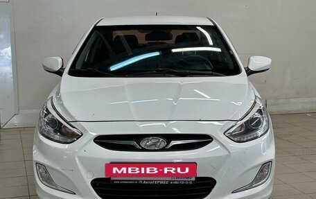 Hyundai Solaris II рестайлинг, 2014 год, 990 000 рублей, 2 фотография