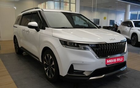 KIA Carnival, 2022 год, 3 999 000 рублей, 3 фотография