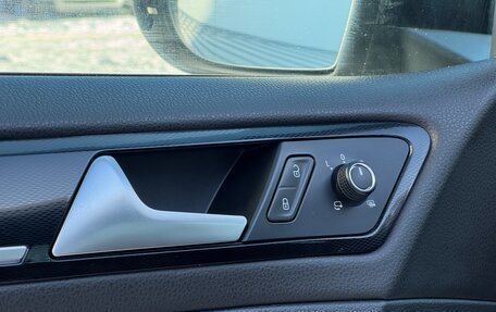 Volkswagen Golf GTI VII, 2013 год, 1 977 000 рублей, 23 фотография