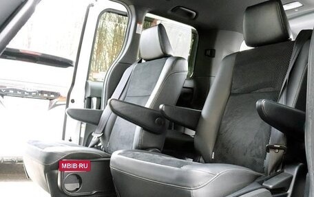 Toyota Voxy III, 2021 год, 1 960 000 рублей, 22 фотография