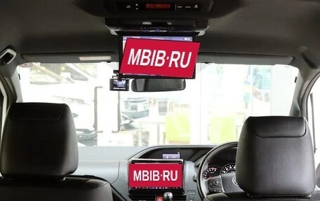 Toyota Voxy III, 2021 год, 1 960 000 рублей, 21 фотография