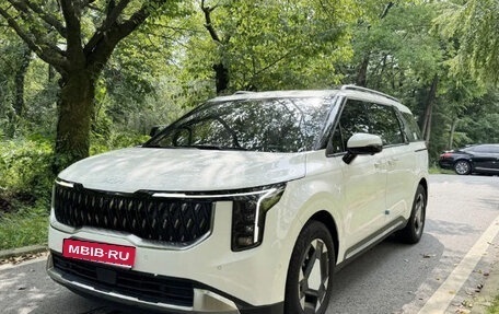 KIA Carnival, 2024 год, 4 700 000 рублей, 1 фотография