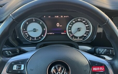 Volkswagen Touareg III, 2018 год, 5 350 000 рублей, 1 фотография