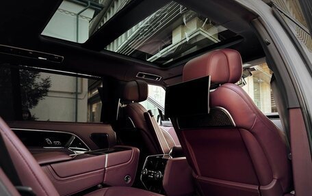 Land Rover Range Rover IV рестайлинг, 2022 год, 21 000 000 рублей, 15 фотография