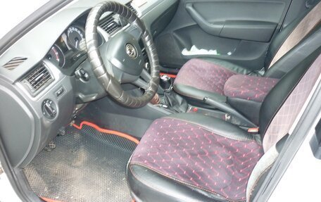 Skoda Rapid I, 2018 год, 1 250 000 рублей, 5 фотография