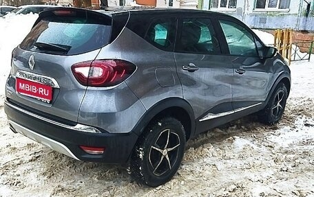 Renault Kaptur I рестайлинг, 2016 год, 1 070 000 рублей, 3 фотография