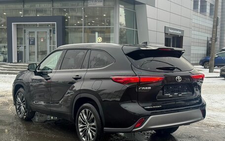 Toyota Highlander, 2025 год, 5 940 000 рублей, 4 фотография