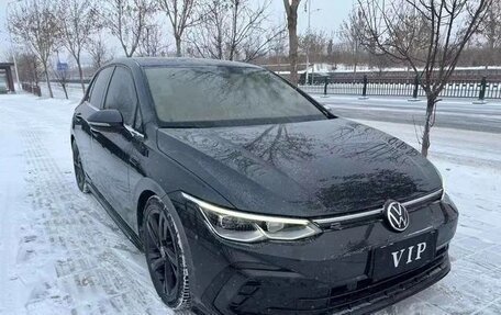 Volkswagen Golf VIII, 2021 год, 2 060 000 рублей, 2 фотография