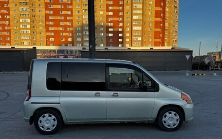 Honda Mobilio I, 2002 год, 340 000 рублей, 2 фотография