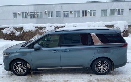 KIA Carnival, 2023 год, 4 800 000 рублей, 5 фотография